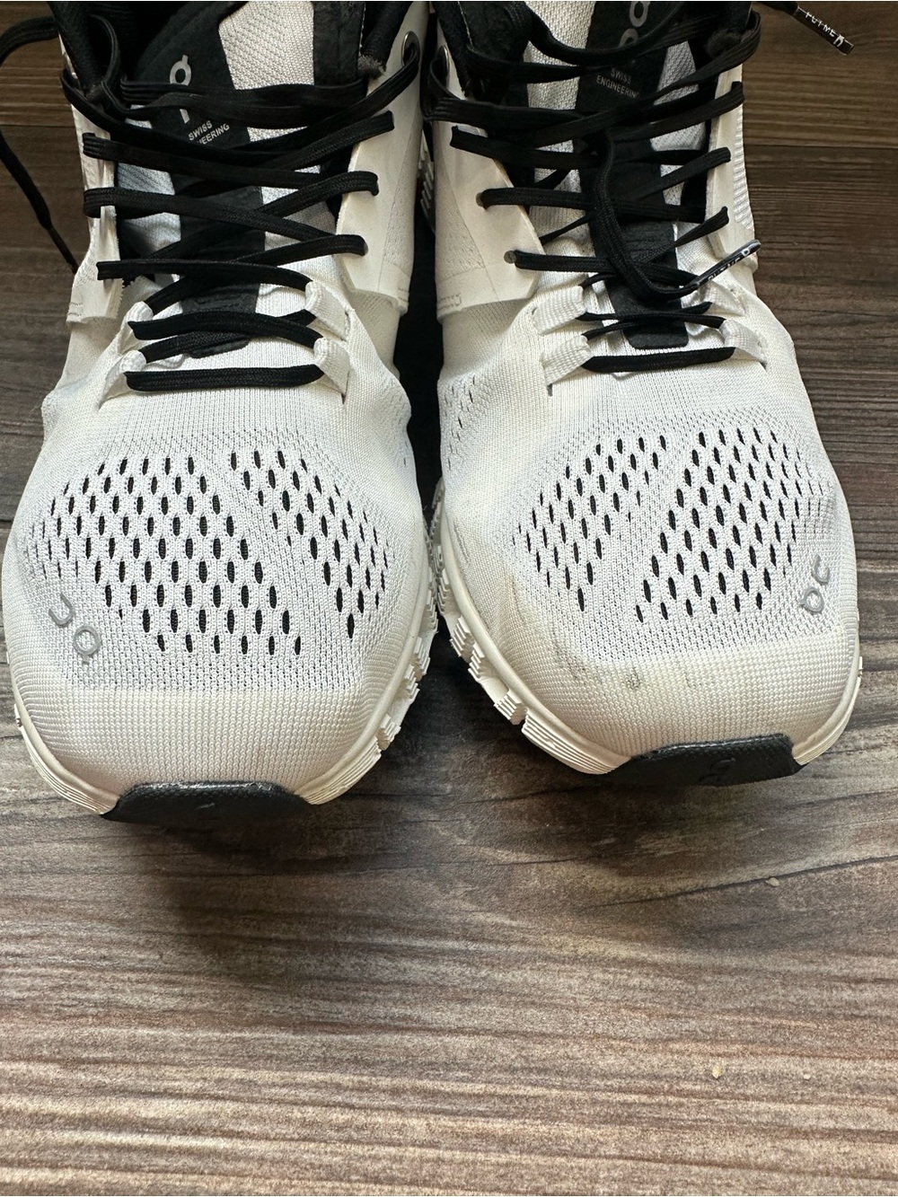 On Cloudswift Men's Athletic Shoes in White and Black - Picture 9 of 12